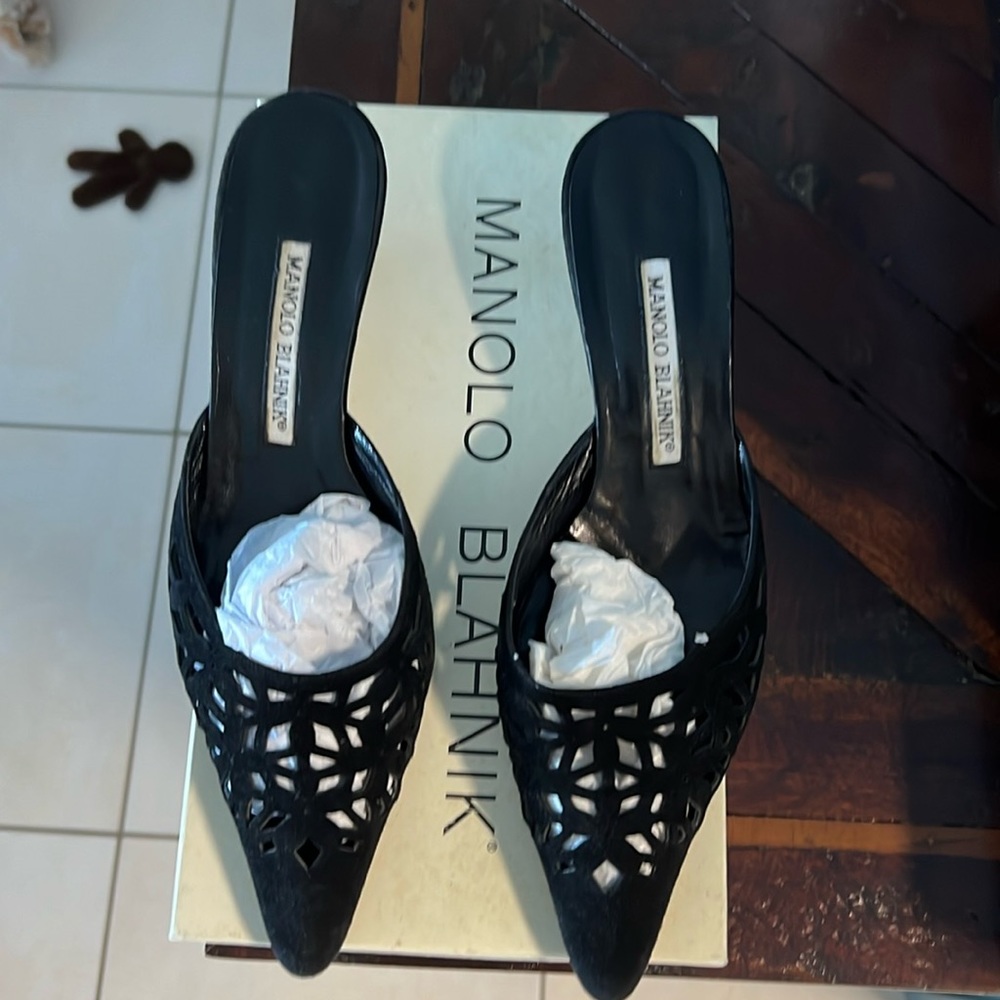 Manolo Blahnik Black Suede 2”Heels